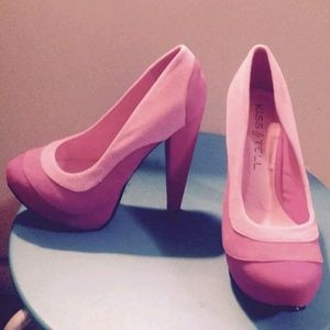 NEW Kiss N Tell fuchsia pumps Size 7.5 & 11